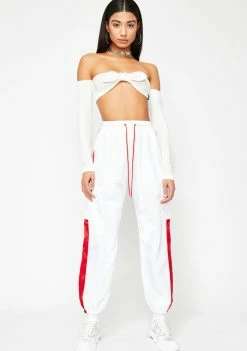 Poster Grl Boo I'm International Bish Crop Top Tops