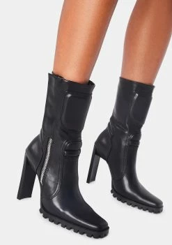 Poster Grl Runway Takeover Moto Boots Boots & Booties