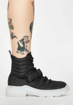 Poster Grl Gas Me Up Utility Sneakers