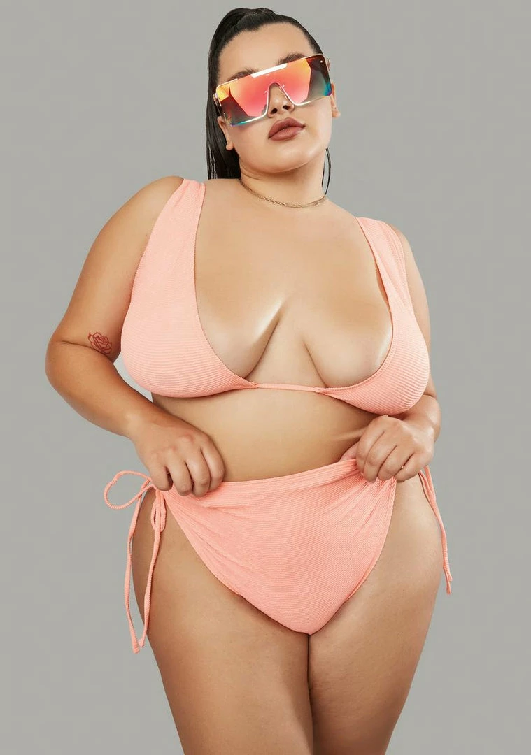 Poster Grl Plus Peachy Vice High Rise Bikini Set Swim 3 Poster Grl Plus Peachy Vice High Rise Bikini Set Swim