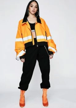 Poster Grl All Eyes On Me Cropped Jacket