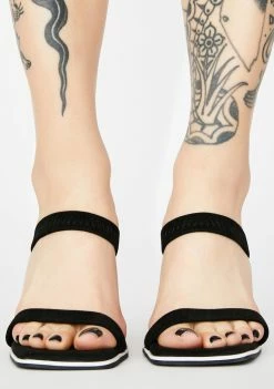 Poster Grl Where's My Check Pierced Heels