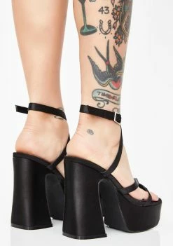 Poster Grl Dark Sassy Shmood Platform Heels