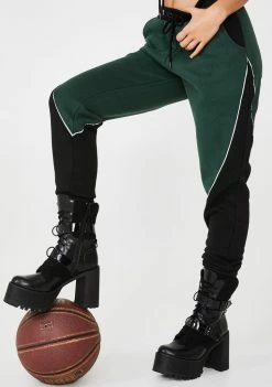 Poster Grl Bootz Wit The Fur Boots