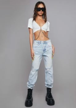 Poster Grl Get In Formation Distressed Jeans