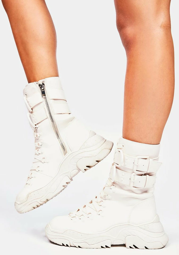 Poster Grl Ecru Hollywood Hiker Combat Boots 3 Poster Grl Ecru Hollywood Hiker Combat Boots