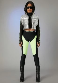 Poster Grl Ski Lift Baddie Puffer Vest 8 Poster Grl Ski Lift Baddie Puffer Vest