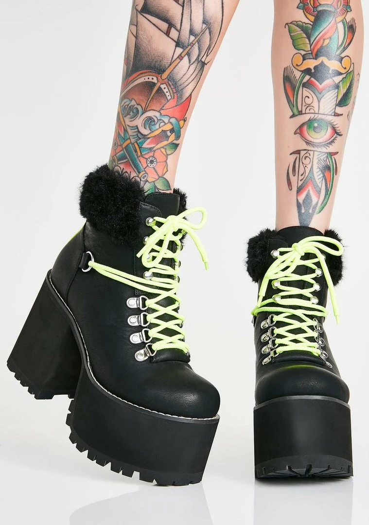 Poster Grl Platforms Street Stomper Platform Hiking Boots 7 Poster Grl Platforms Street Stomper Platform Hiking Boots