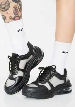 Poster Grl Clout Level Dad Sneakers