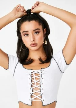 Poster Grl Brat Pack Lace Up Tee