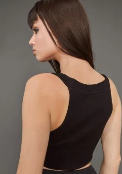 Poster Grl No Limits Cropped Buckle Tank Tops