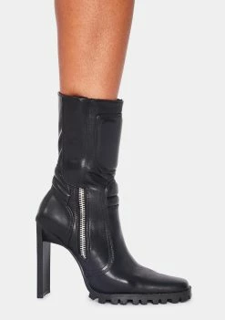 Poster Grl Runway Takeover Moto Boots Boots & Booties