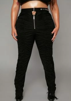 Poster Grl Babe Look At Me Now Ruched Pants Bottoms