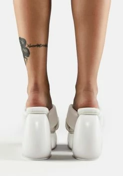 Poster Grl Hypnotic Levitation Platform Sandals Platforms