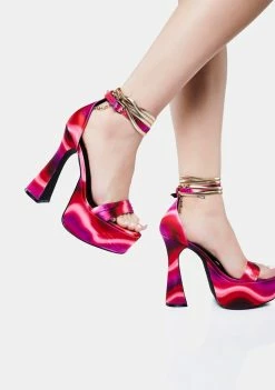 Poster Grl Hot Hypnotic Habits Chain Platform Heels