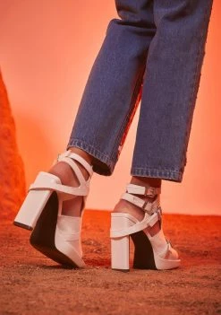 Poster Grl High Noon Mule Heels