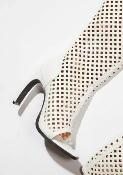 Poster Grl Just A Touch Peep Toe Boots