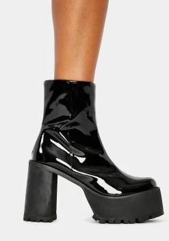 Poster Grl Strut The City Platform Boots