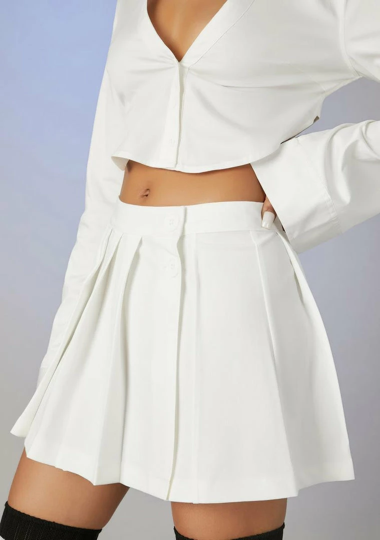 Poster Grl Catching International Flights Pleated Skirt Bottoms 3 Poster Grl Catching International Flights Pleated Skirt Bottoms