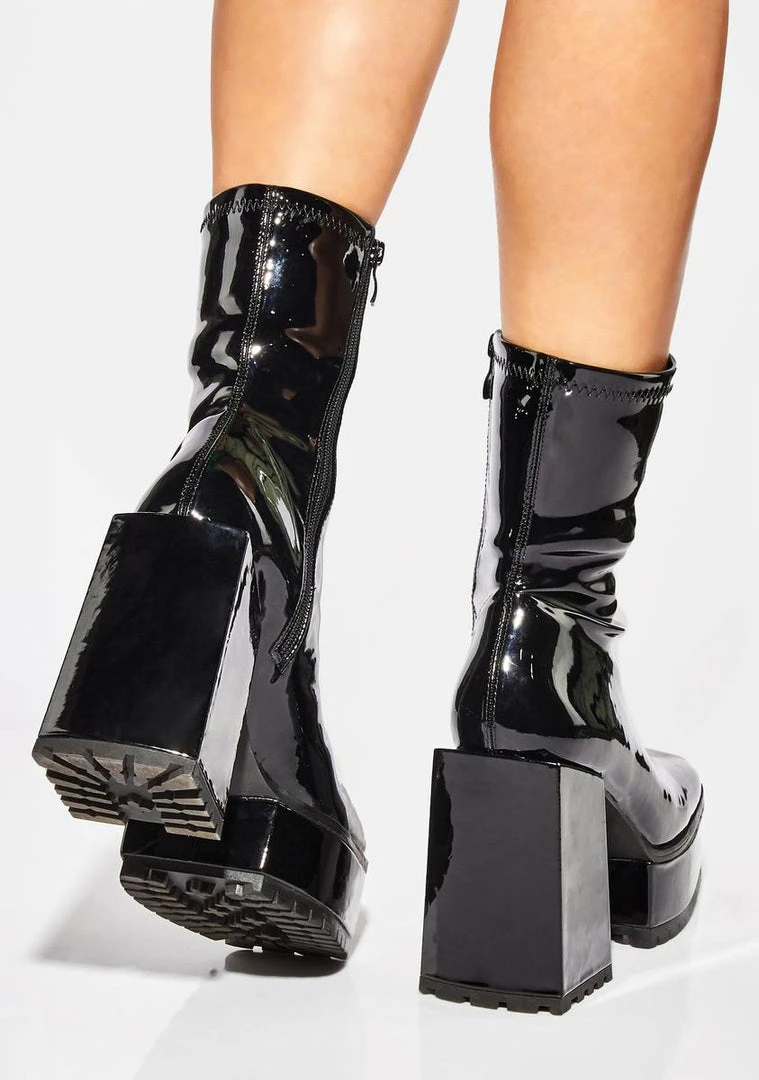 Poster Grl Patent Disappearing Act Platform Boots 6 Poster Grl Patent Disappearing Act Platform Boots