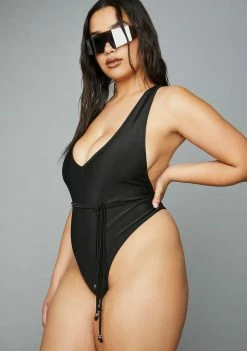 Poster Grl Plus Welcome To Paradise One-Piece Swimsuit