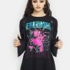 Poster Grl Tops Eternally Famous Oversized Graphic Tee