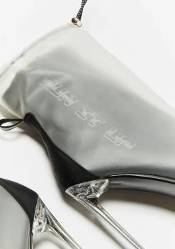 Poster Grl Run It Up Sock Booties