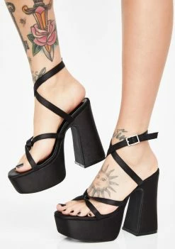 Poster Grl Dark Sassy Shmood Platform Heels