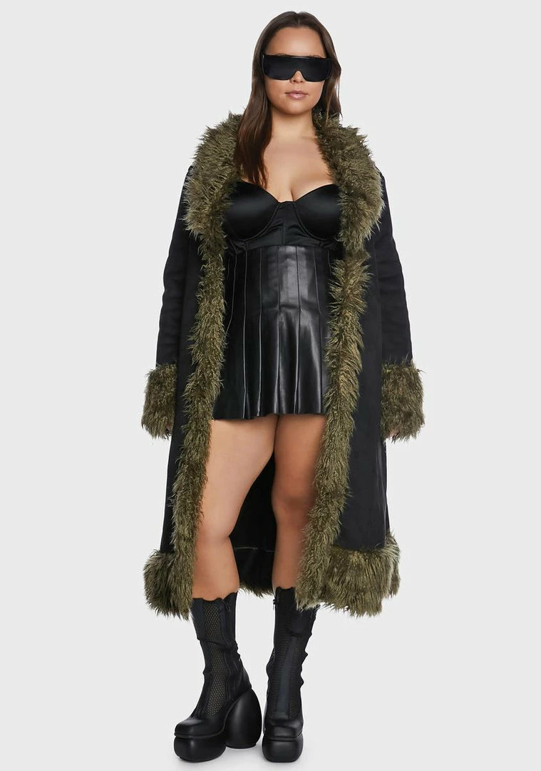 Poster Grl Plus Do Your Thing Faux Fur Coat Outerwear 4 Poster Grl Plus Do Your Thing Faux Fur Coat Outerwear